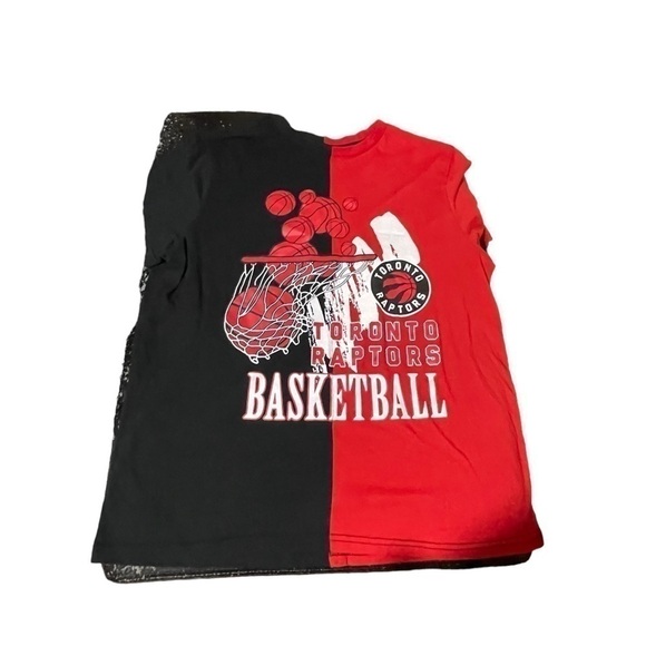 TORONTO Raptors Basketball Graphic T-Shirt Two Tone Red/Black - Size Medium - Picture 3 of 7